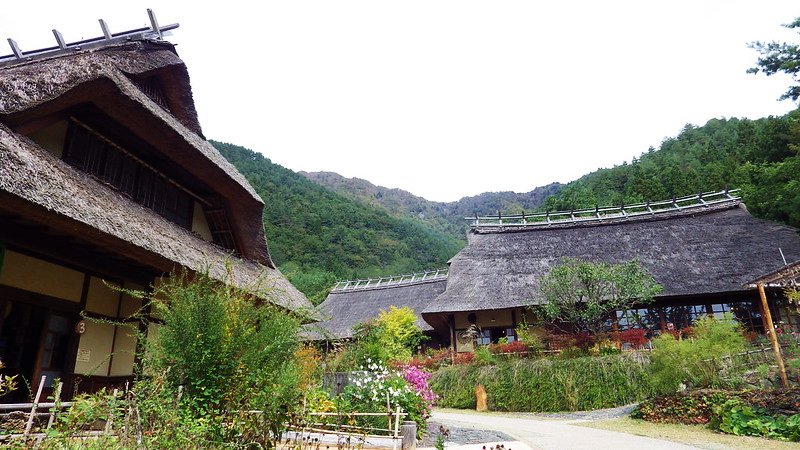 © Yoshihide Urushihara