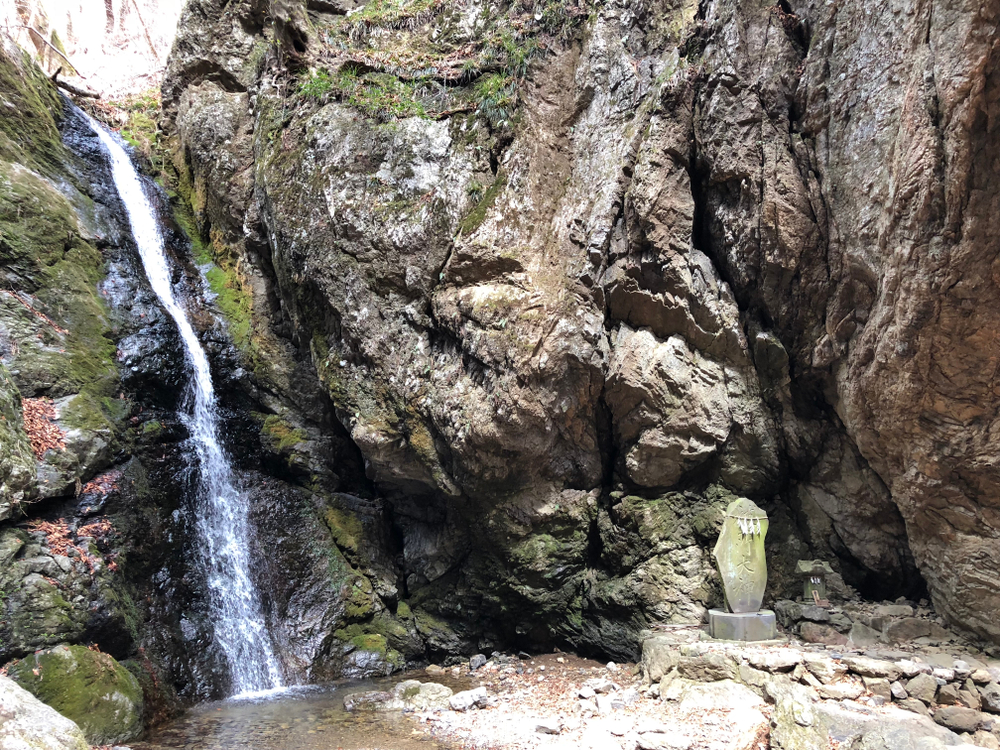 【2 days】Shukubo, Experience "Takigyo (water ascetic)" + Visit sake brewery in nature 【2 days】Shukubo, Experience "Takigyo (water ascetic)" + Visit sake brewery in nature