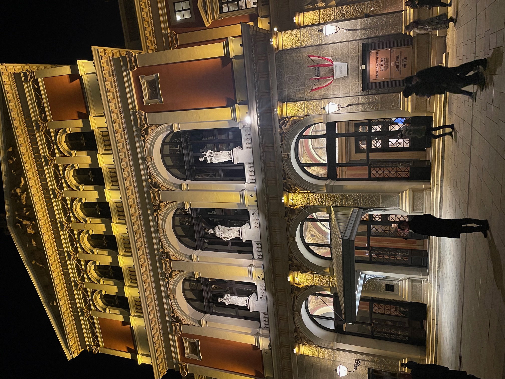 音楽の都ウィーンにてコンサートやオペラを満喫ハネムーン＜ザルツブルク＆ザルツカンマーグート観光込み＞現地6日間