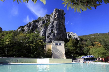 スロベニア・クロアチアの温泉巡りと古城ホテル滞在