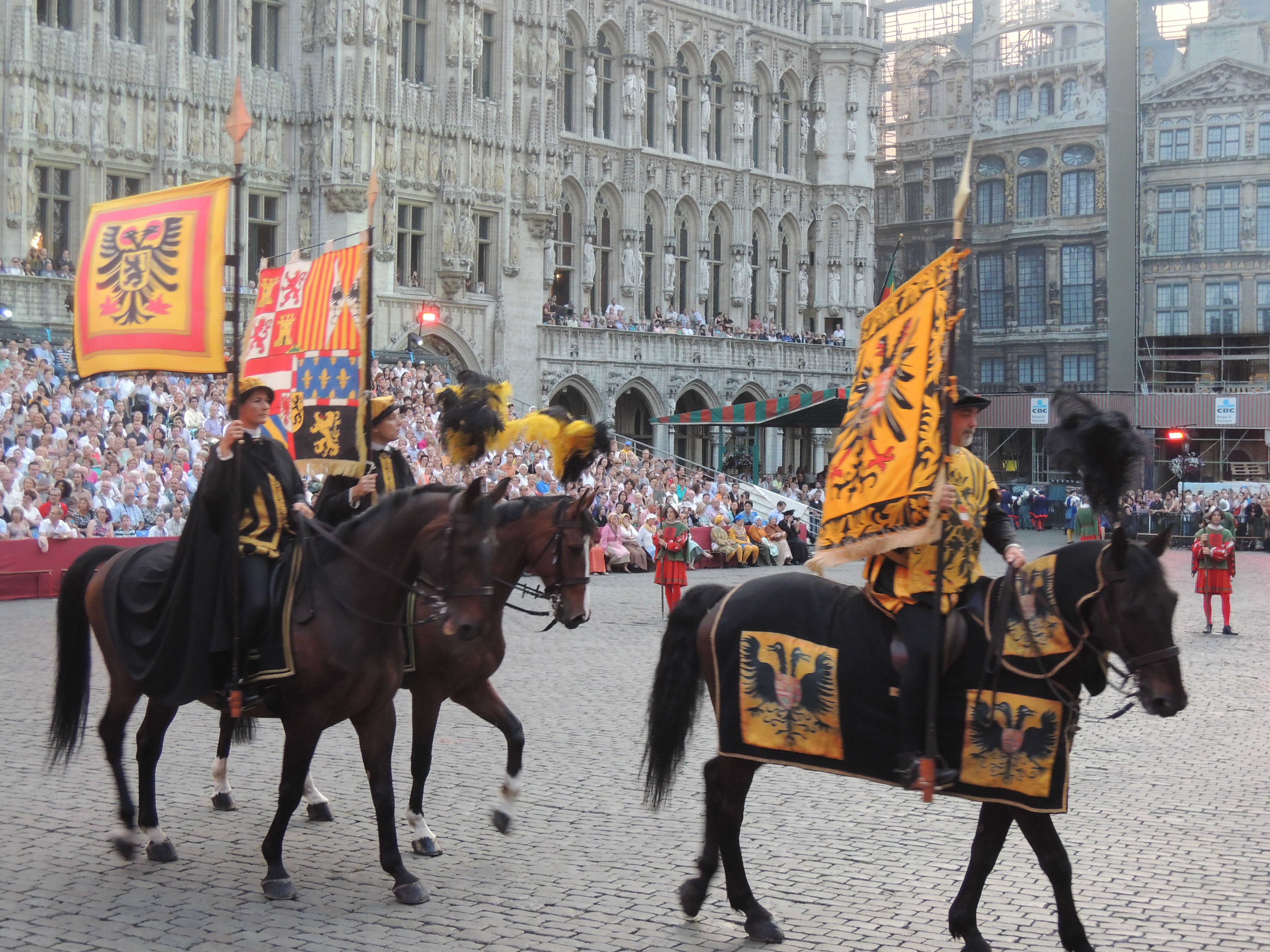 壮麗な歴史絵巻！ブリュッセルの「オメガリング」