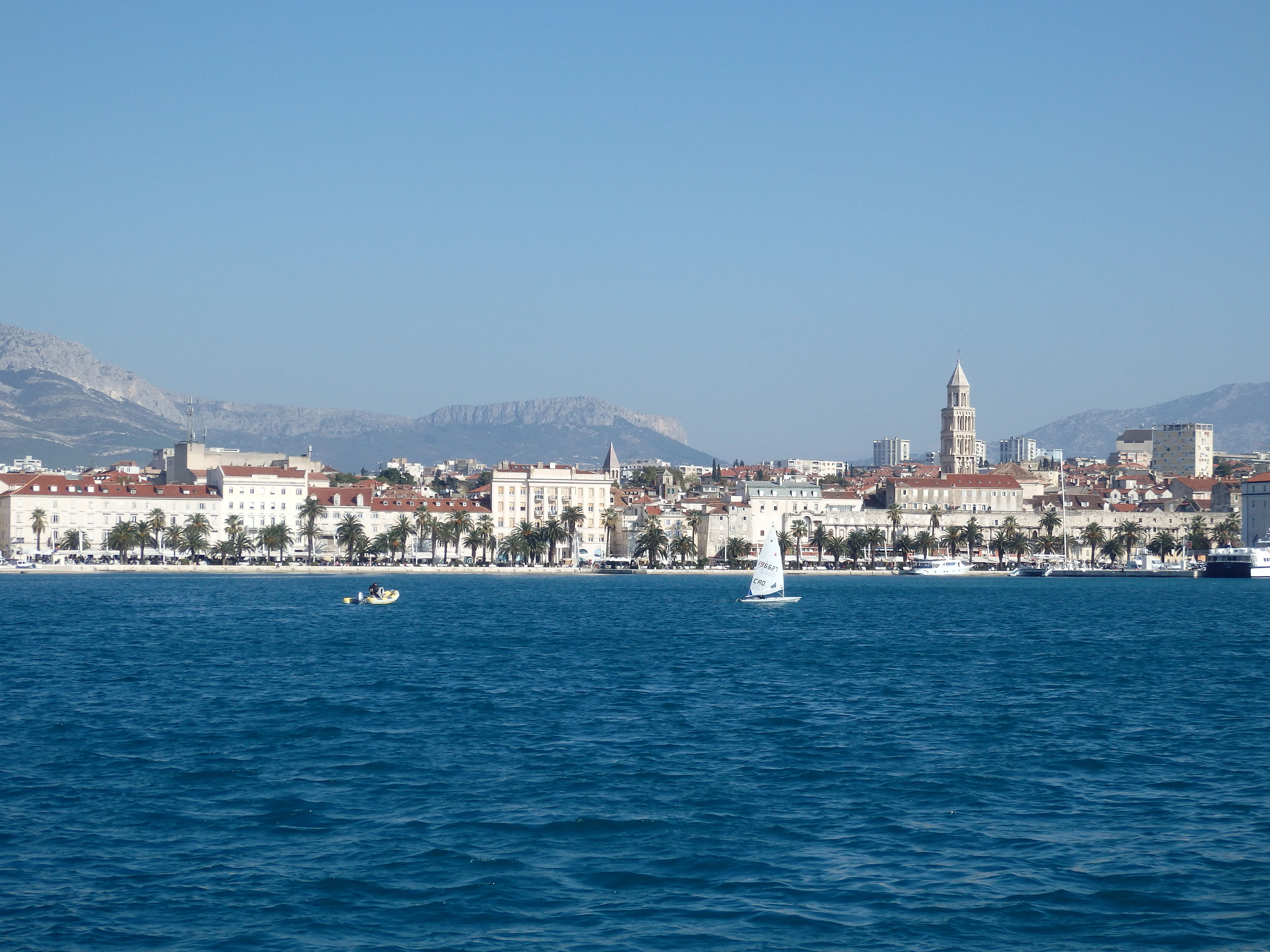 チャーターヨットで巡るクロアチアの島々　～旅行記その３～